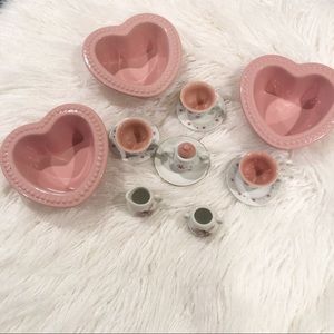 Mini Tea Set & Chantal 3 Pink Heart Bakeware Bowls